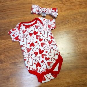 Chick Pea Onesie with Matching Headband Size 3 to 6 Months